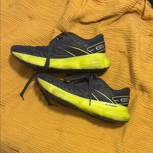 Brooks women’s Running Shoes - Black and neon green